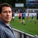 Redakteur Demirhan Flick am Spielfeldrand bei einem regionalen Sporttermin